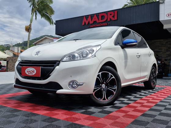 PEUGEOT 208 1.6 GRIFFE 16V FLEX 4P AUTOMÁTICO